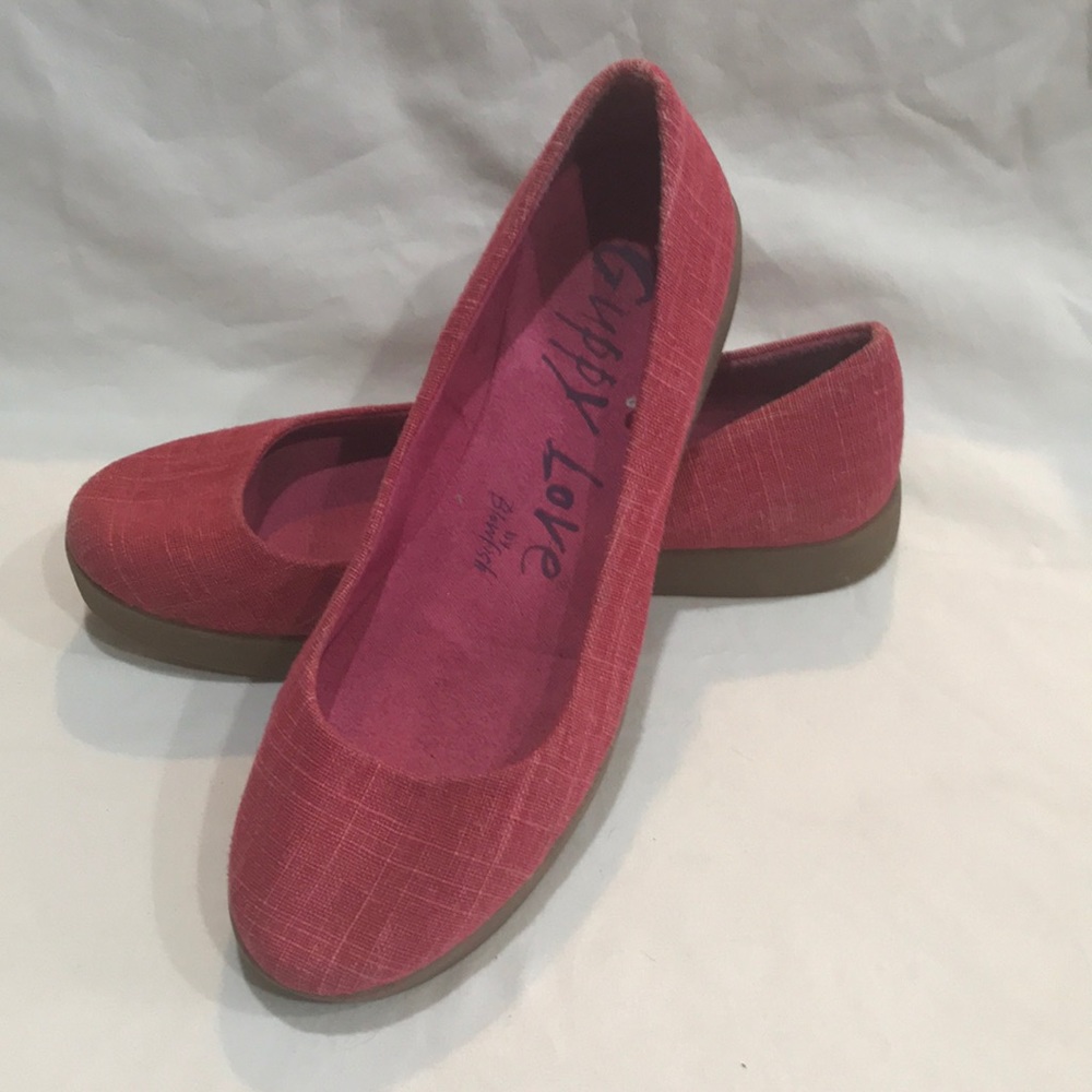 Guppy Love flats pink tweed size 8